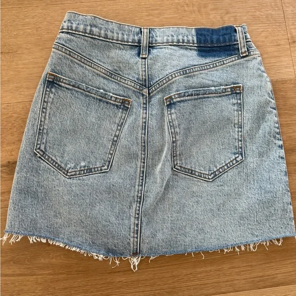 Abercrombie & Fitch Light Blue 90s Micro Mini High-Rise Denim Skirt 27 - Picture 5 of 6